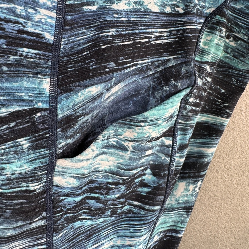 Lululemon Leggings Women 6 Align Crop Geometric Ripple Beach‎ Yoga Lounge Run - Picture 9 of 13